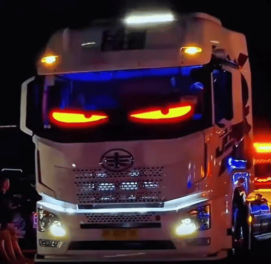 ✨DIY Car Dynamic LED Smart Colorful Eye Lamp Soft Screen(🚀Free VIP shipping ! )